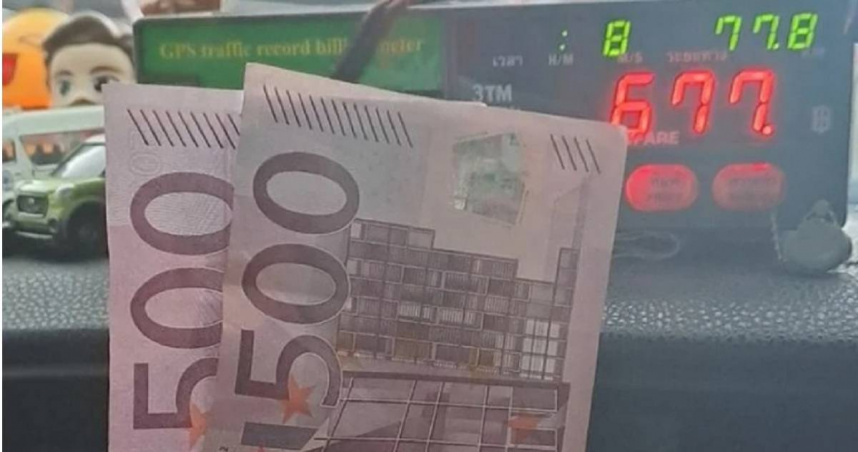 泰國一名計程車司機1趟爽賺約新台幣3.5萬。（圖／翻攝自臉書）